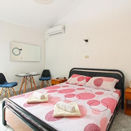 Apartments And Rooms Stoja Pula 1864 Εξωτερικό φωτογραφία