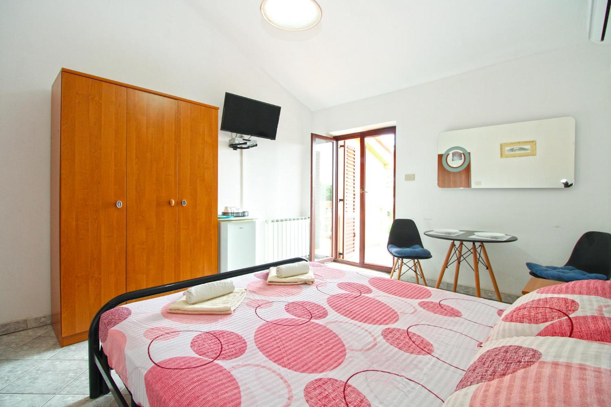 Apartments And Rooms Stoja Pula 1864 Εξωτερικό φωτογραφία