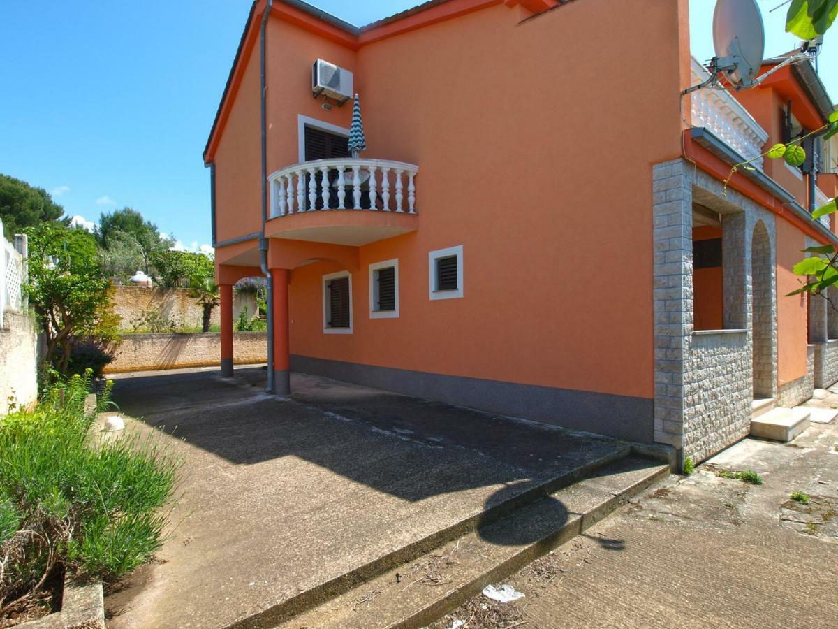 Apartments And Rooms Stoja Pula 1864 Εξωτερικό φωτογραφία