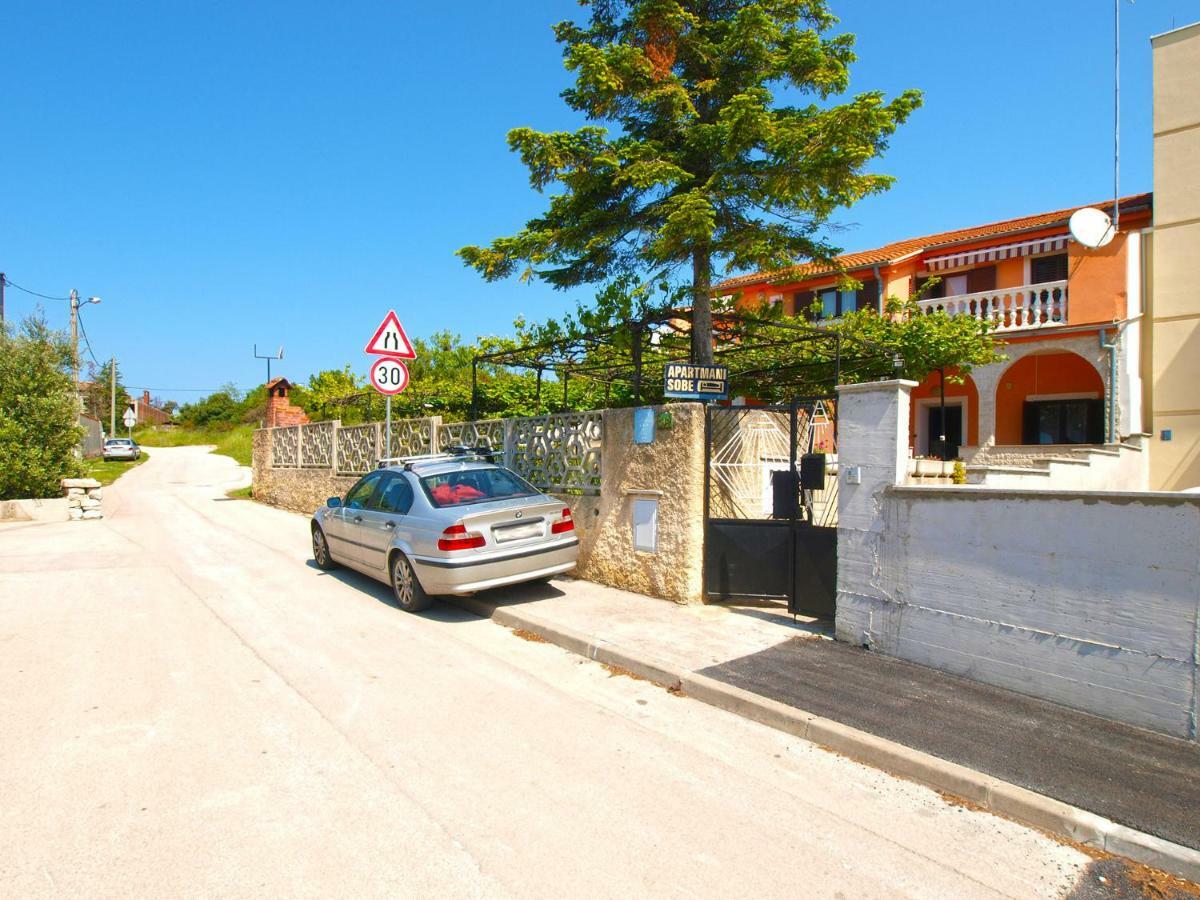Apartments And Rooms Stoja Pula 1864 Εξωτερικό φωτογραφία