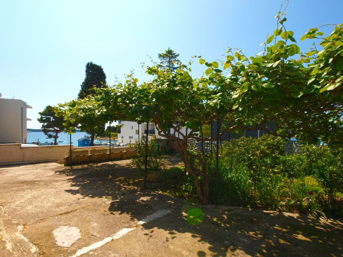 Apartments And Rooms Stoja Pula 1864 Εξωτερικό φωτογραφία